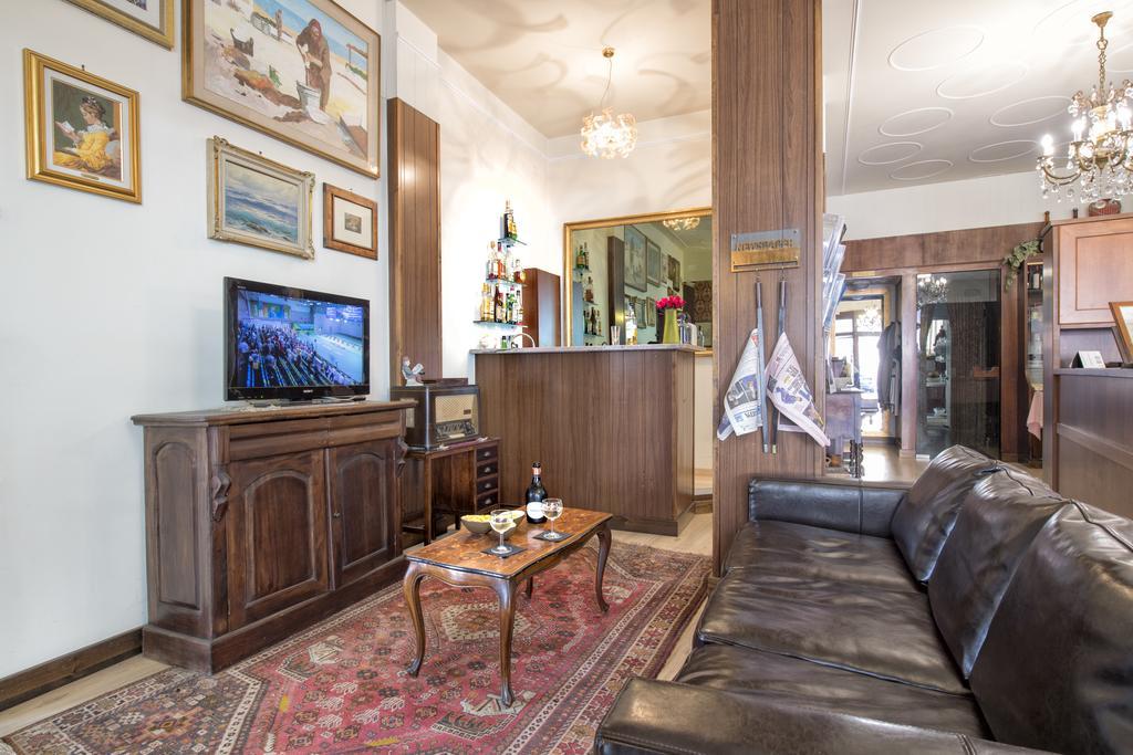 Hotel Marisa Albenga Luaran gambar