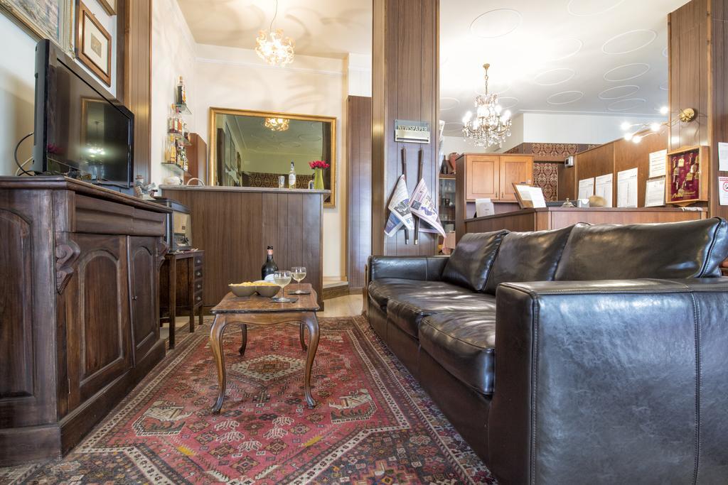 Hotel Marisa Albenga Luaran gambar