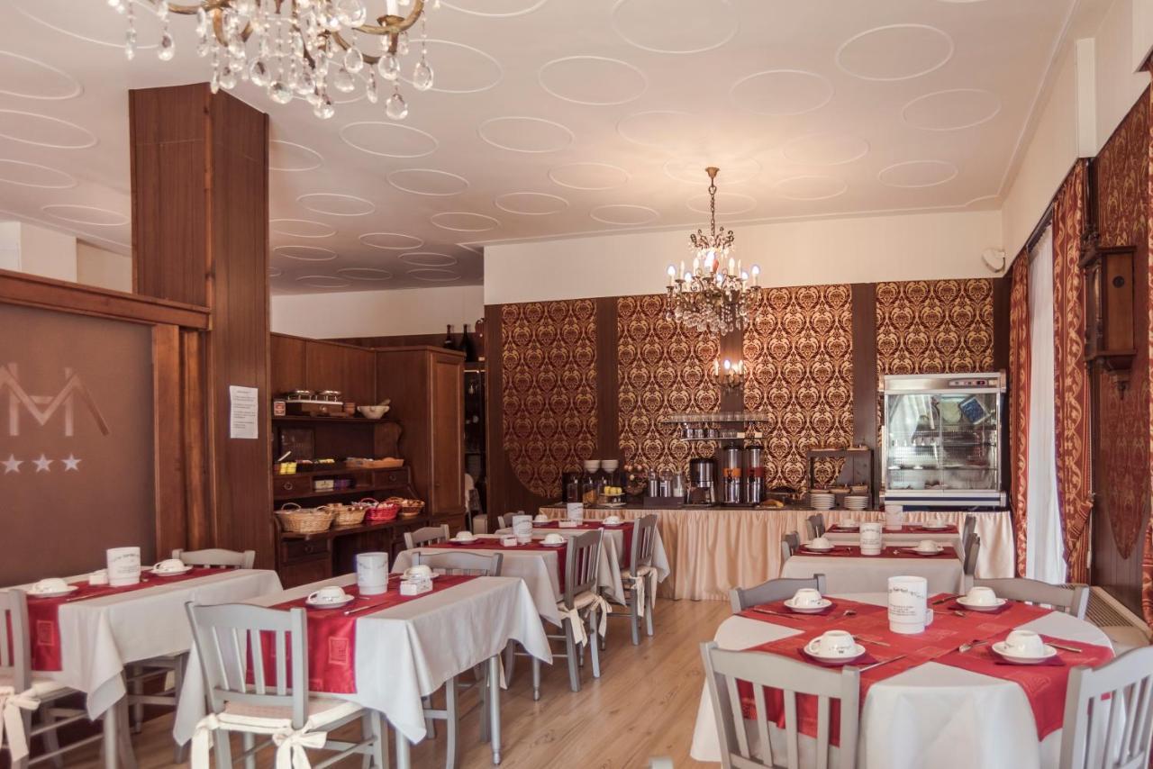 Hotel Marisa Albenga Luaran gambar