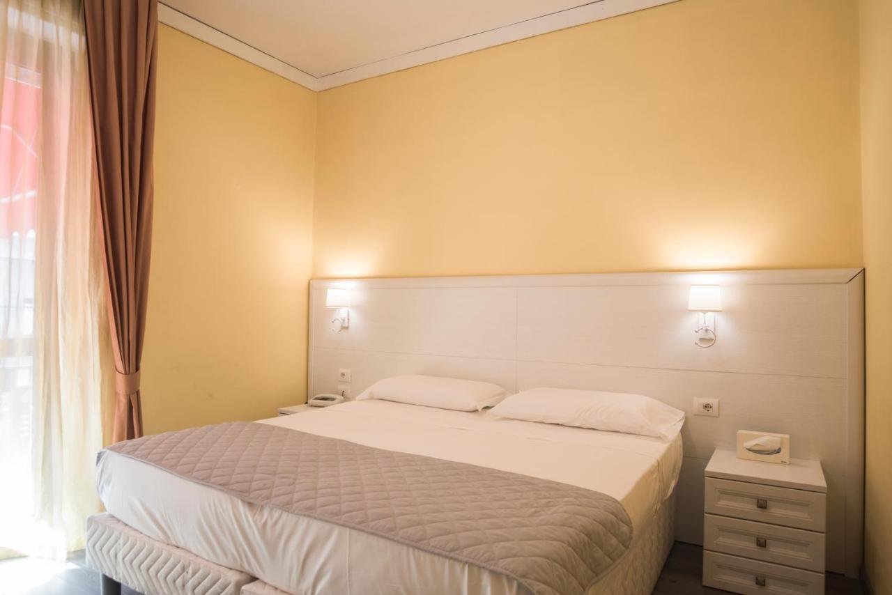 Hotel Marisa Albenga Luaran gambar