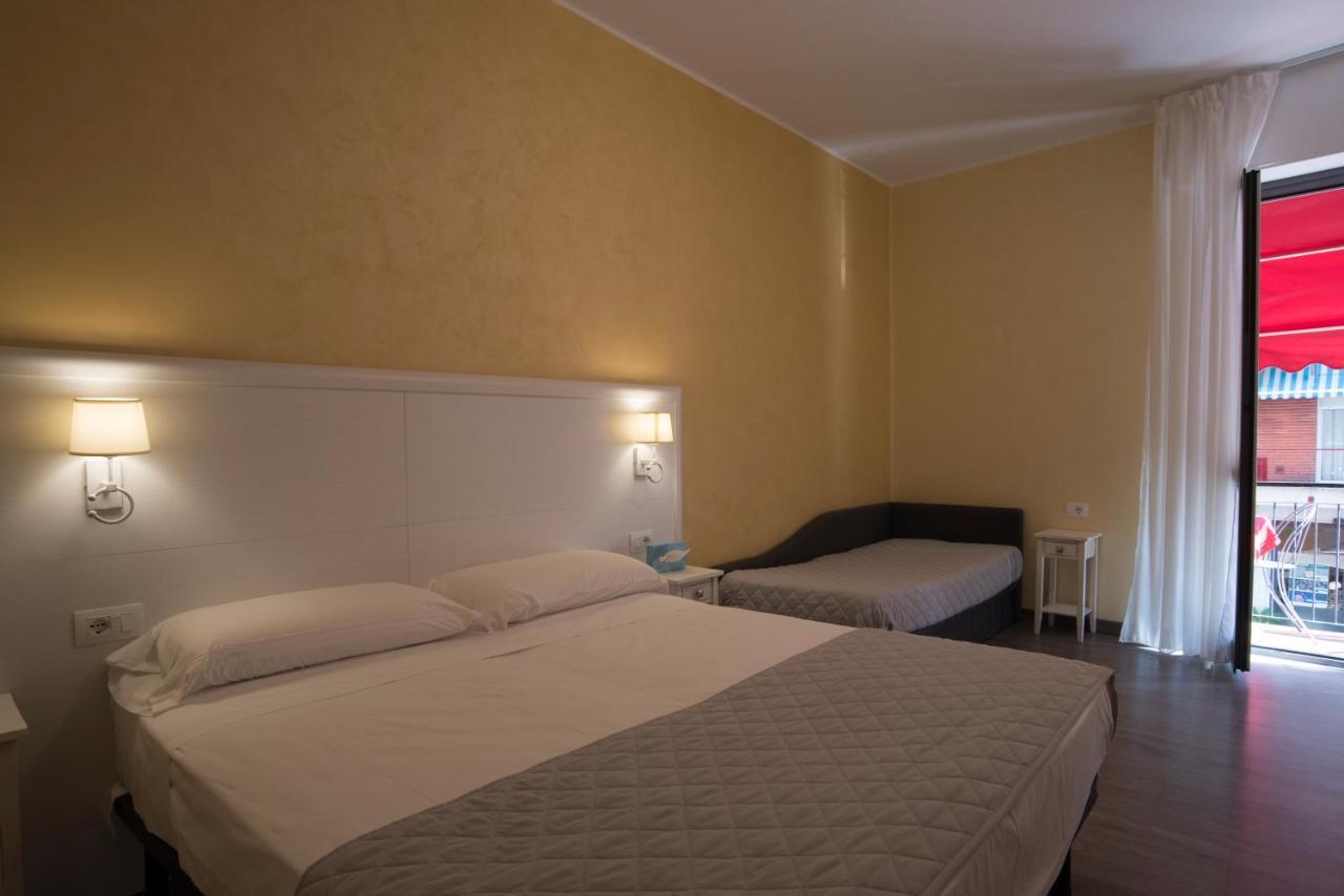 Hotel Marisa Albenga Luaran gambar